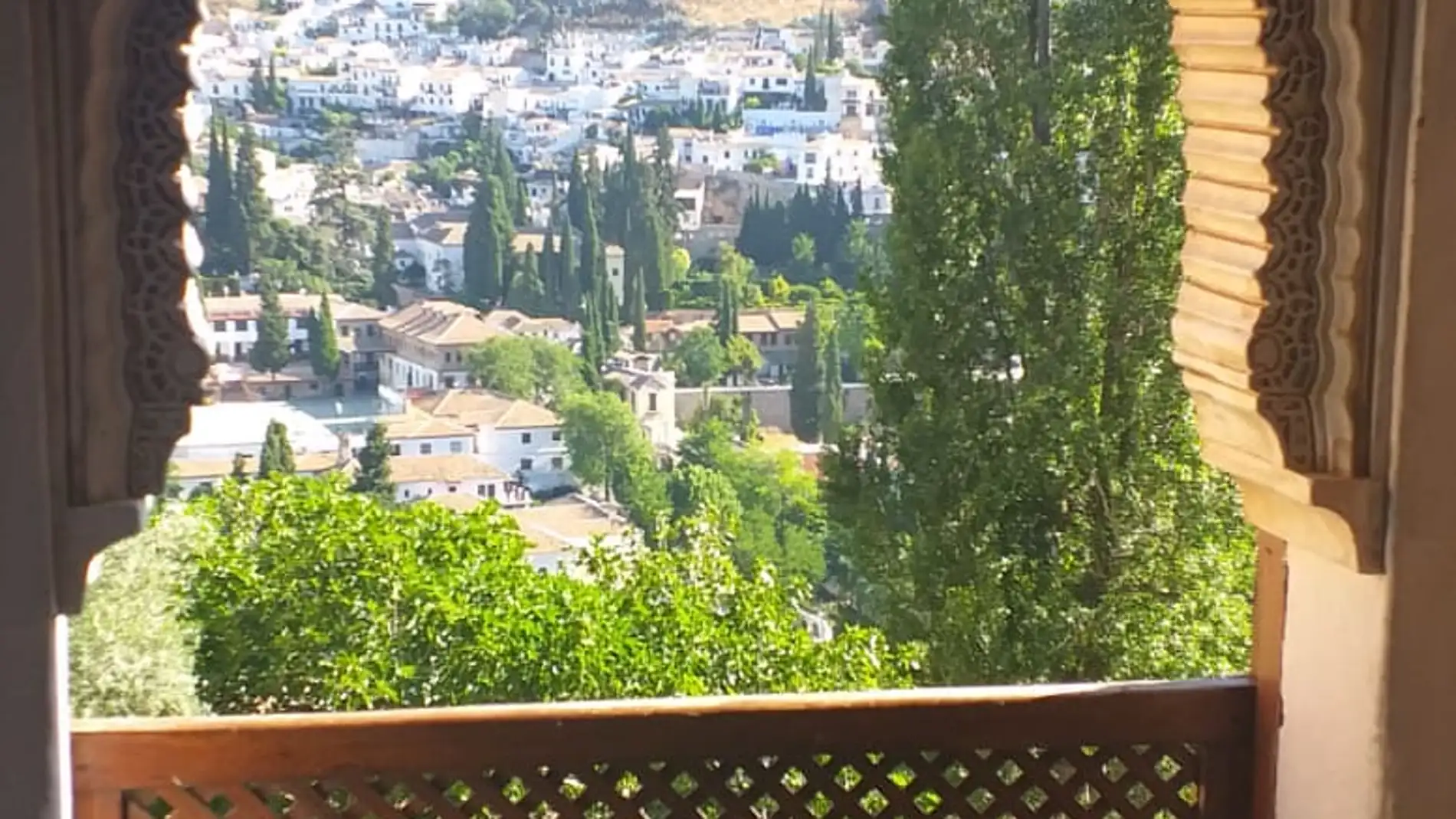 La Alhambra a solas