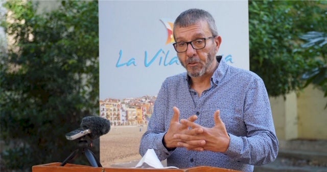 Funcionarios y un ex-concejal desmienten a la edil de turismo de La Vila Joiosa acerca de unas facturas Funcionarios y un ex-concejal desmienten a la edil de turismo de La Vila Joiosa acerca de unas facturas
