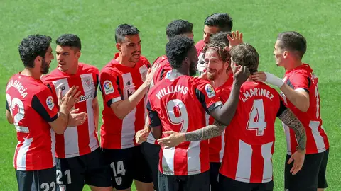El Athletic celebra el gol de Iñigo Martínez ante el Betis El Athletic celebra el gol de Iñigo Martínez ante el Betis