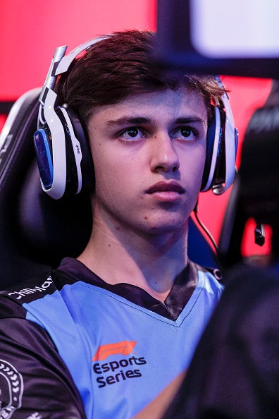 Álvaro Carretón, piloto oficial de simracing en Williams: "Quizá dentro de unos años se convierta en un oficio" episode artwork