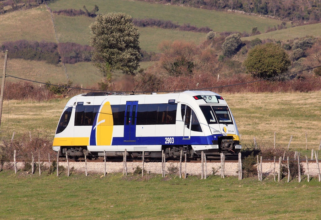 FEVE amplía sus frecuencias en la línea León-Guado FEVE amplía sus frecuencias en la línea León-Guado