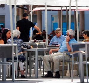 Imagen de una terraza en la nueva normalidad Imagen de una terraza en la nueva normalidad