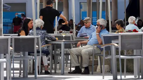 Coronavirus España: nuevos casos hoy, muertos, datos actualizados y últimas noticias de la nueva normalidad Coronavirus España: nuevos casos hoy, muertos, datos actualizados y últimas noticias de la nueva normalidad