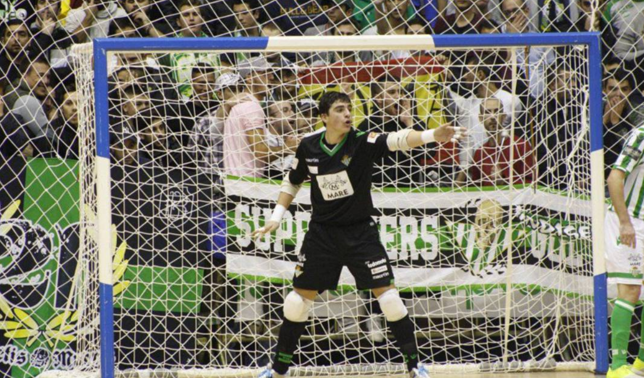 El notario más joven de España que renunció a ser futbolista El notario más joven de España que renunció a ser futbolista