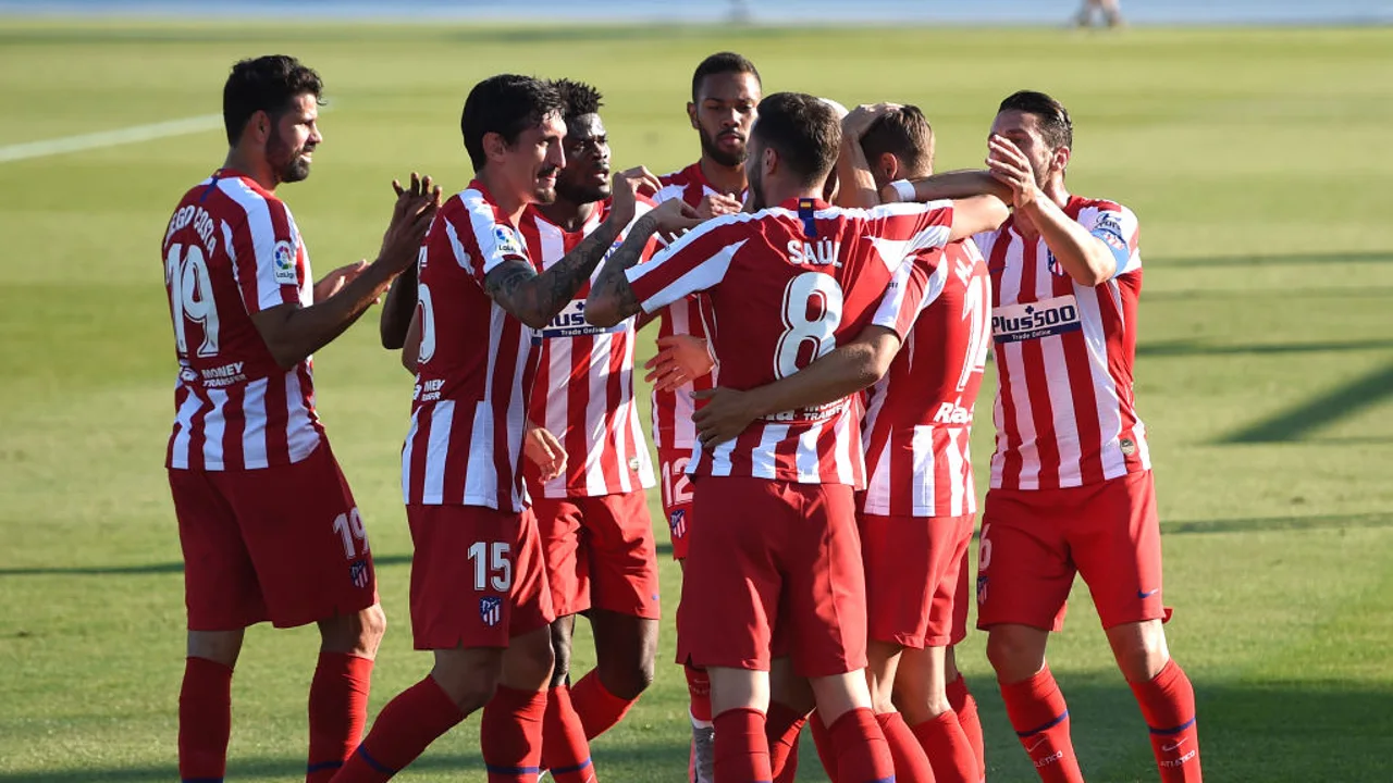 Los jugadores del Atlético de Madrid celebran un gol