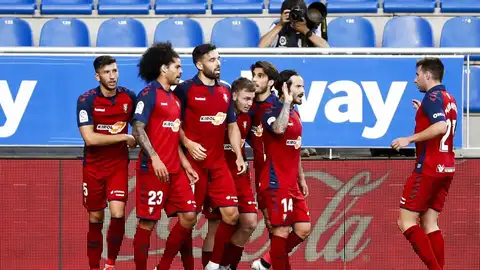Los jugadores de Osasuna celebran un gol. Los jugadores de Osasuna celebran un gol.