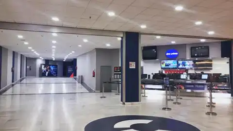 Cine Yelmo Parque Corredor