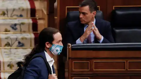 Pablo Iglesias y Pedro Sánchez en el Congreso Pablo Iglesias y Pedro Sánchez en el Congreso