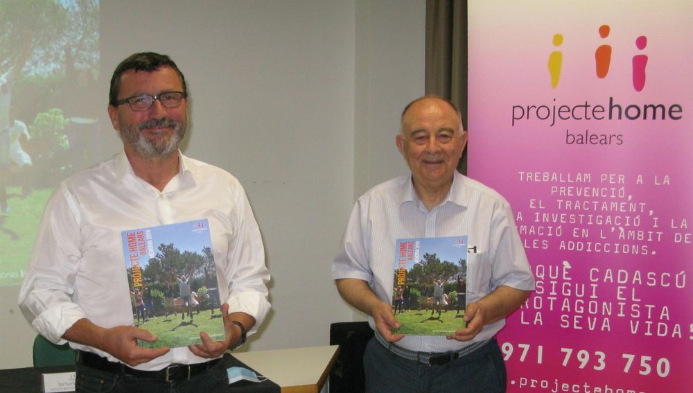 El presidente ejecutivo de Projecte Home Baleares, Jesús Mullor, y el presidente de las tres fundaciones que dan soporte a PHB, Bartomeu Català. 