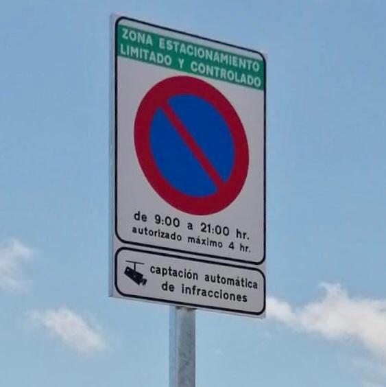 Este sábado se inicia la limitación de cuatro horas en el aparcamiento en la playa de Arenales del Sol de Elche Este sábado se inicia la limitación de cuatro horas en el aparcamiento en la playa de Arenales del Sol de Elche