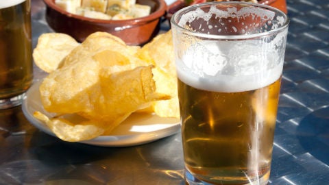Cerveza y aperitivos
