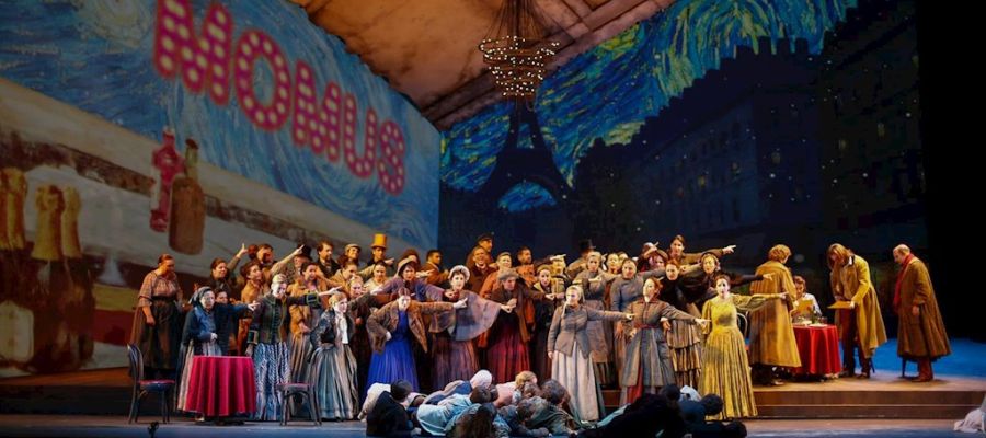 Imagen de la representación en el Maestranza de la ópera 'La Bohéme', de Giacomo Puccini Imagen de la representación en el Maestranza de la ópera 'La Bohéme', de Giacomo Puccini