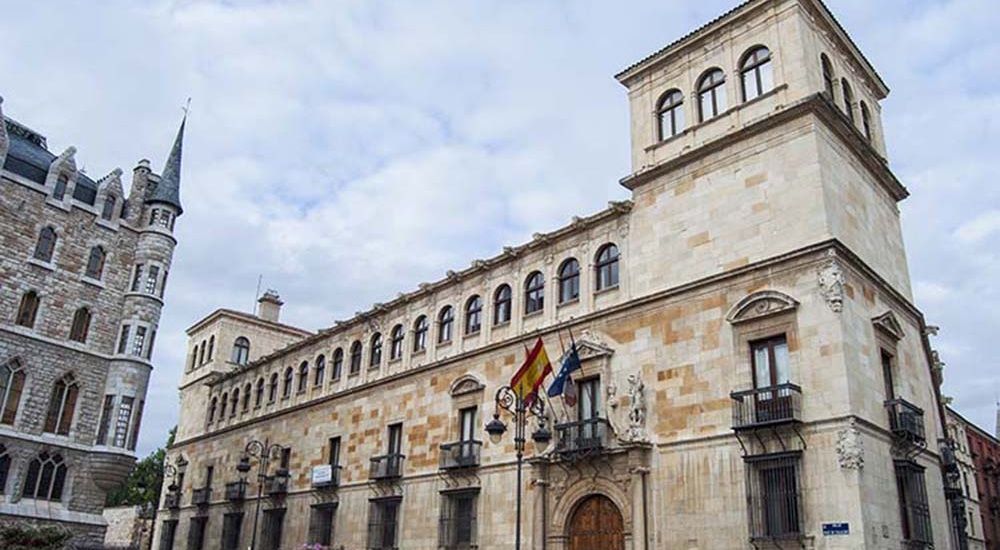 El pleno de la Diputación exige la apertura de los consultorios de la provincia El pleno de la Diputación exige la apertura de los consultorios de la provincia