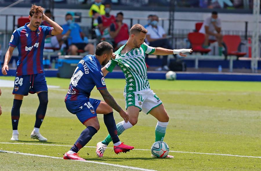 Levante 4-1 Betis: El Levante casi certifica la permanencia Levante 4-1 Betis: El Levante casi certifica la permanencia