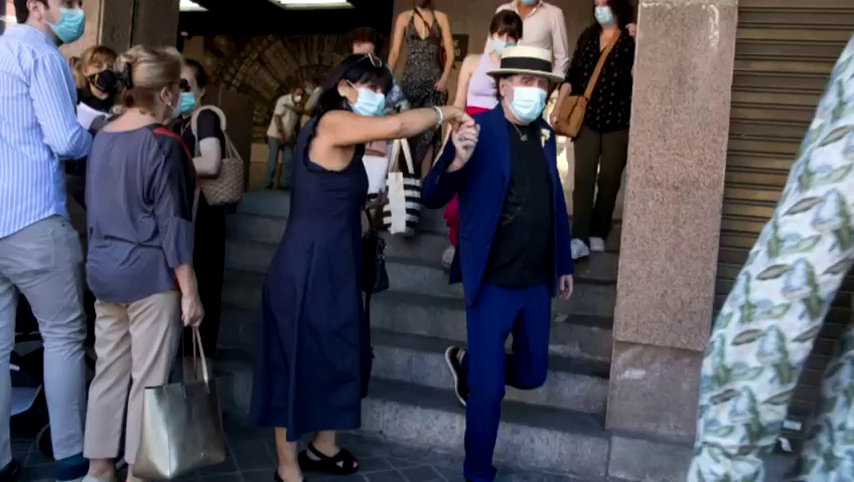 HUMOR |Joaquín Sabina (Latre) habla de su boda: "Ahora a disfrutar de 19 días y 500 noches de amor" HUMOR |Joaquín Sabina (Latre) habla de su boda: "Ahora a disfrutar de 19 días y 500 noches de amor"