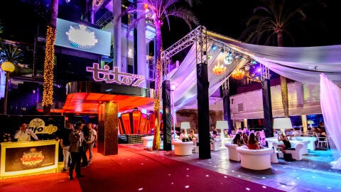 Entrada de la discoteca Tito's, en Palma. 