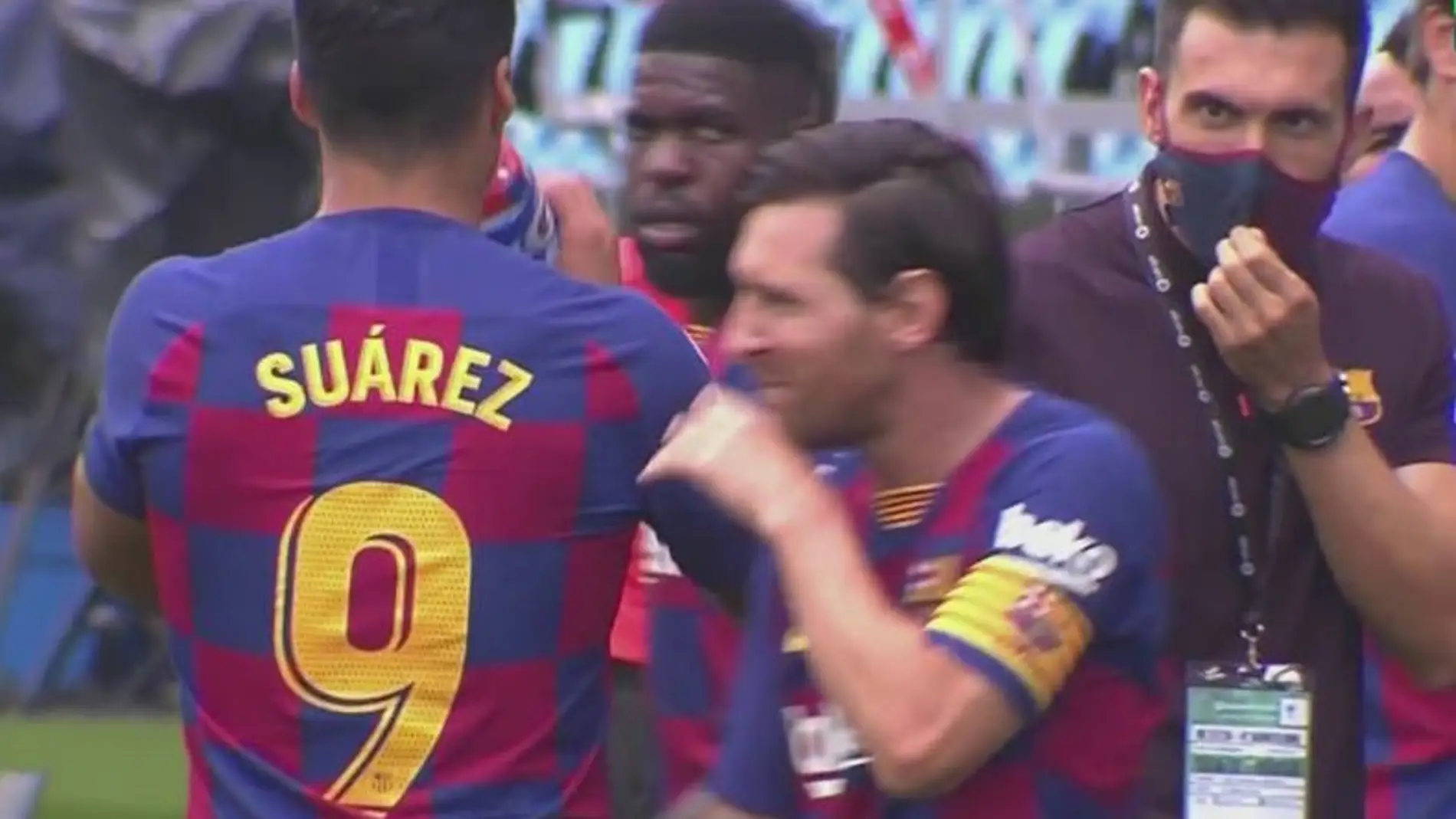 El gesto de Leo Messi con Eder Sarabia que muestra la ruptura de la plantilla y el cuerpo técnico de Setién