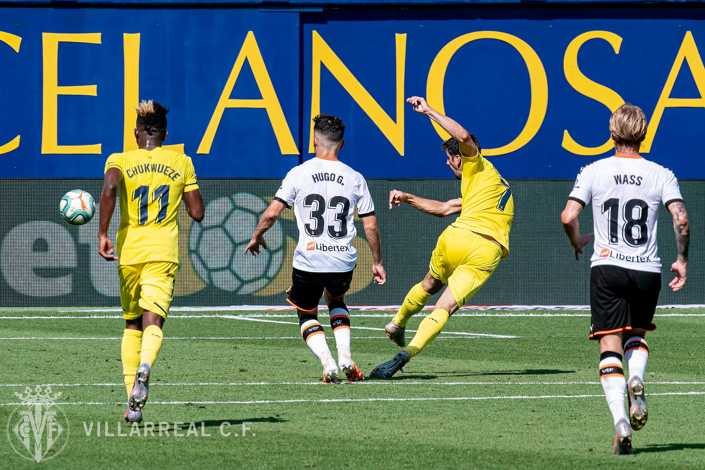 Goles del Villarreal 2-0 Valencia: Alcácer y Gerard Moreno acercan Europa y dejan tocado al Valencia Goles del Villarreal 2-0 Valencia: Alcácer y Gerard Moreno acercan Europa y dejan tocado al Valencia