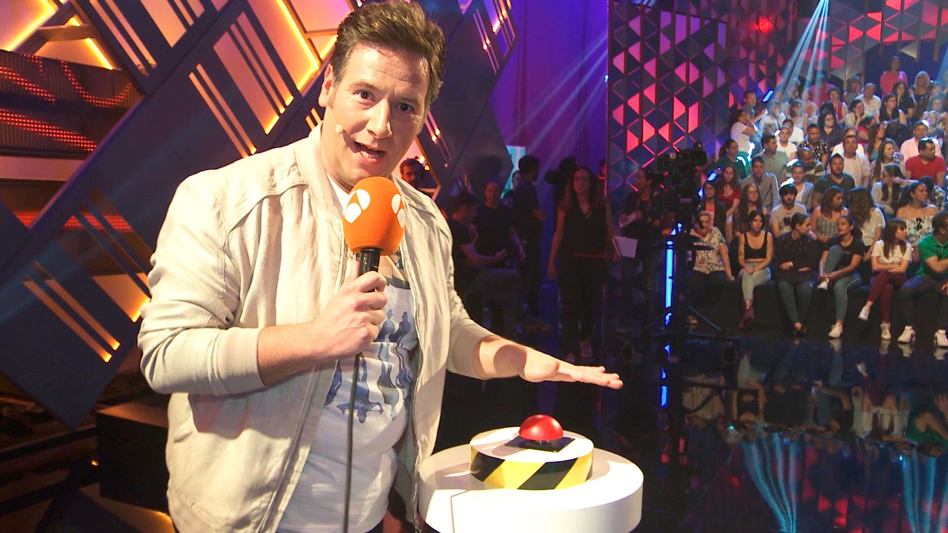 Carlos Latre: "Me falta por hacer un curso máster que me dijo Selu que me iba a dar en chirigotas" Carlos Latre: "Me falta por hacer un curso máster que me dijo Selu que me iba a dar en chirigotas"