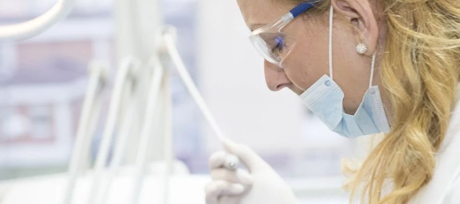 El Colegio de Médicos de Zaragoza reclama más medidas para proteger a los trabajadores El Colegio de Médicos de Zaragoza reclama más medidas para proteger a los trabajadores