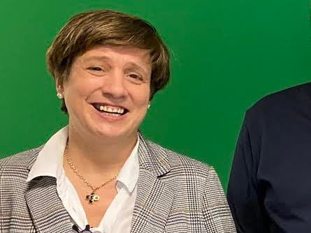 Ana Elizalde: "Esperemos que para finales de julio estén disponibles los bonos para comprar en comercios y bares" Ana Elizalde: "Esperemos que para finales de julio estén disponibles los bonos para comprar en comercios y bares"