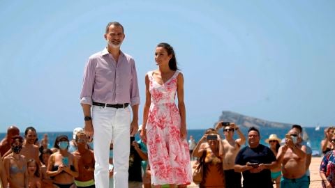 A3 Noticias 1 (03-07-20) Los Reyes contin&uacute;an con su gira auton&oacute;mica y visitan Benidorm y Valencia