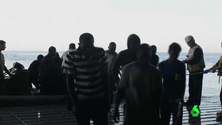 Llega a Motril una patera con 43 inmigrantes a bordo Llega a Motril una patera con 43 inmigrantes a bordo