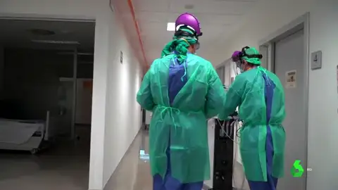 Sanitarios en un hospital Sanitarios en un hospital