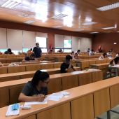 Alumnos haciendo los exámenes de la EvAU en Ciudad Real