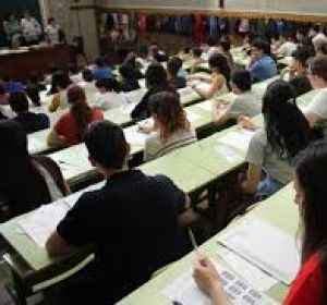 Más de 7.000 estudiantes se presentan este año a la EvAU Más de 7.000 estudiantes se presentan este año a la EvAU