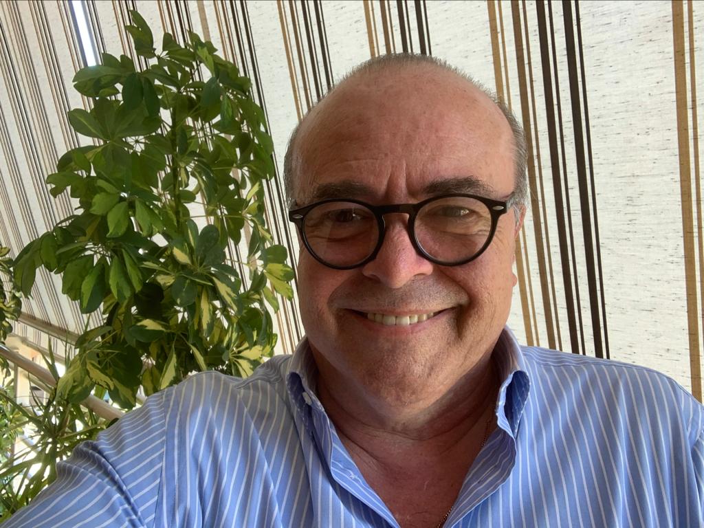 El PP se querella contra el diputado autonómico socialista Carlos Laguna El PP se querella contra el diputado autonómico socialista Carlos Laguna