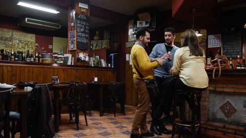 La Asociaci&oacute;n de Hosteler&iacute;a critica la duraci&oacute;n del estado de alarma