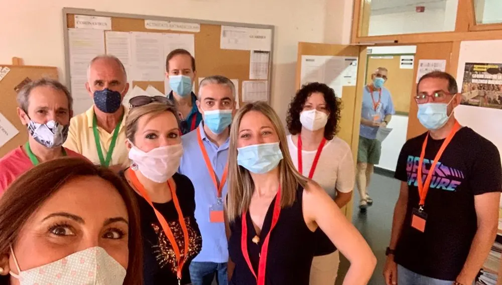 Profesores del IES Misteri d'Elx. Profesores del IES Misteri d'Elx.