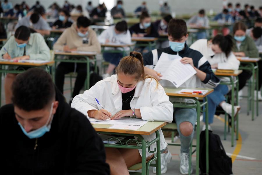 Los rectores universitarios aún no han hablado con el ministro de Universidades sobre la vuelta a las aulas Los rectores universitarios aún no han hablado con el ministro de Universidades sobre la vuelta a las aulas