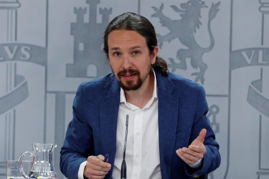 Las preguntas de Amón: "¿No le está quedando un poco larga a Iglesias la lista negra de periodistas?" Las preguntas de Amón: "¿No le está quedando un poco larga a Iglesias la lista negra de periodistas?"