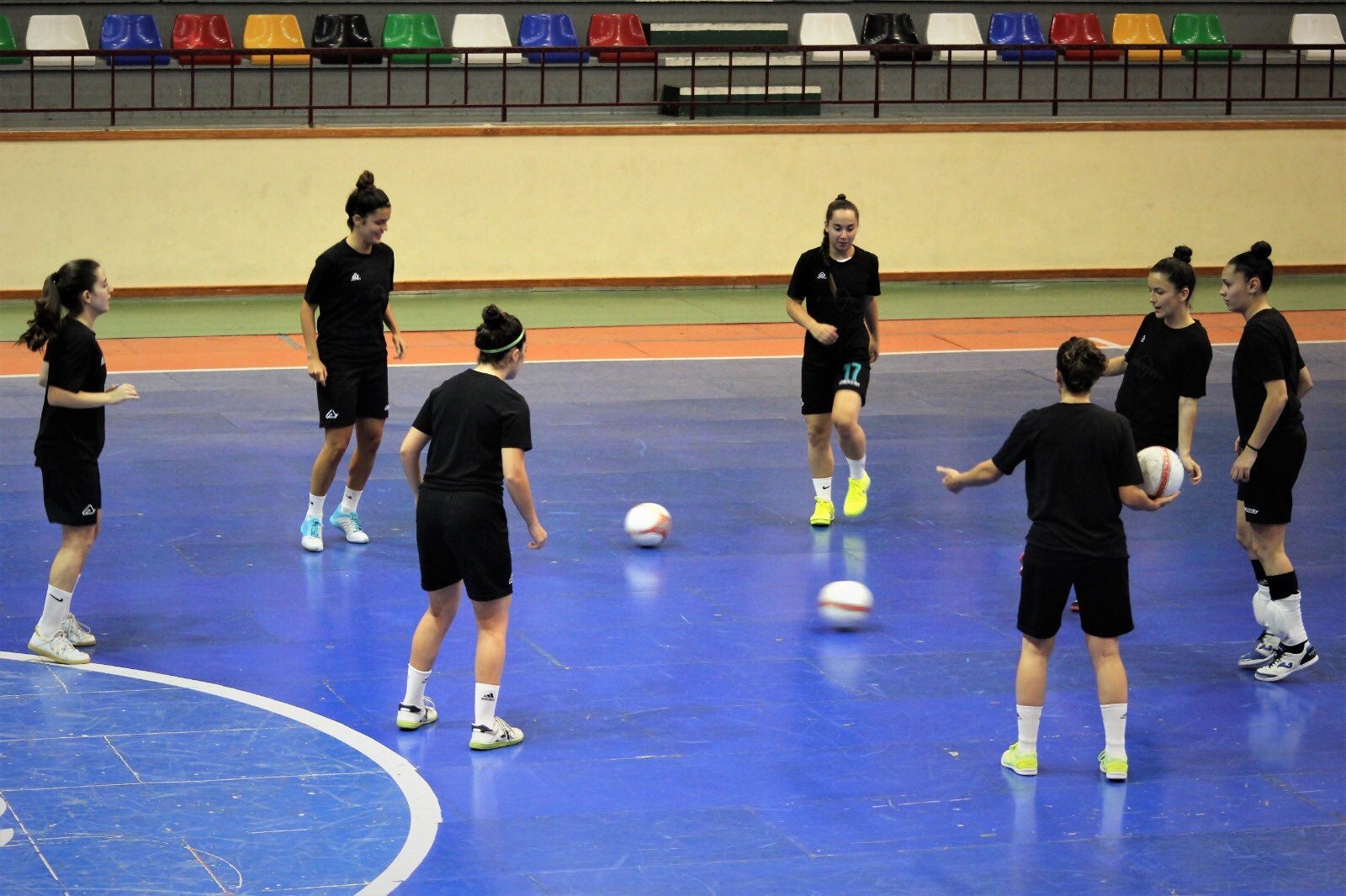 El Clínica Blasco Joventut d'Elx pisa el acelerador de cara al playoff El Clínica Blasco Joventut d'Elx pisa el acelerador de cara al playoff