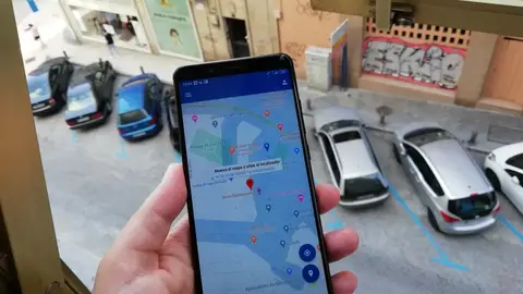 A ORA incorporará este mes o pagamento desde o teléfono móbil Permitirá abonar o importe exacto e renovar tickets sen ter que ir ao parquímetro e recibir avisos
