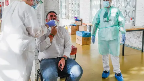 Coronavirus España: nuevos rebrotes activos hoy, casos, datos y últimas noticias | Fuerte repunte de los contagios en las últimas 24 hroas Coronavirus España: nuevos rebrotes activos hoy, casos, datos y últimas noticias | Fuerte repunte de los contagios en las últimas 24 hroas