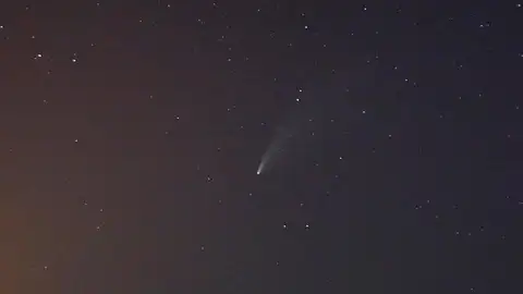 El cometa Neowise es visible hoy, ¿desde dónde y cuándo verlo? El cometa Neowise es visible hoy, ¿desde dónde y cuándo verlo?