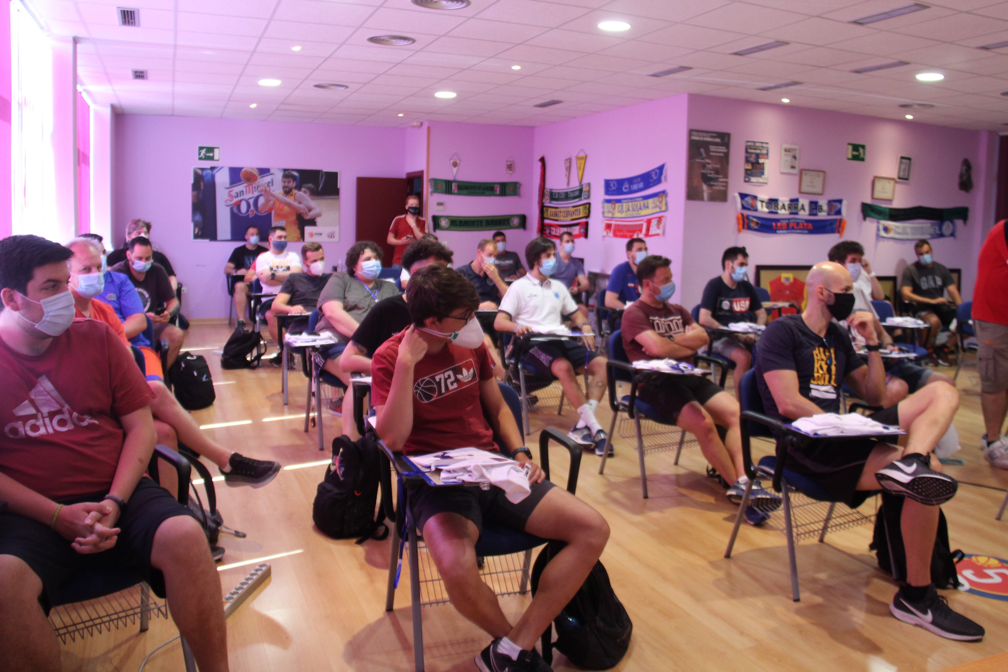 Inaugurado el Curso de Técnico Superior Deportivo en Baloncesto organizado por la Federación Inaugurado el Curso de Técnico Superior Deportivo en Baloncesto organizado por la Federación