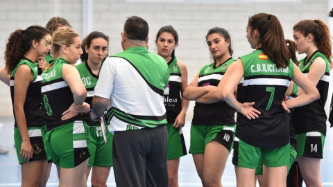 Juan Carlos Arrarte volver&aacute; a dirigir a los equipos s&eacute;nior femenino del Club Baloncesto Ilicitano.