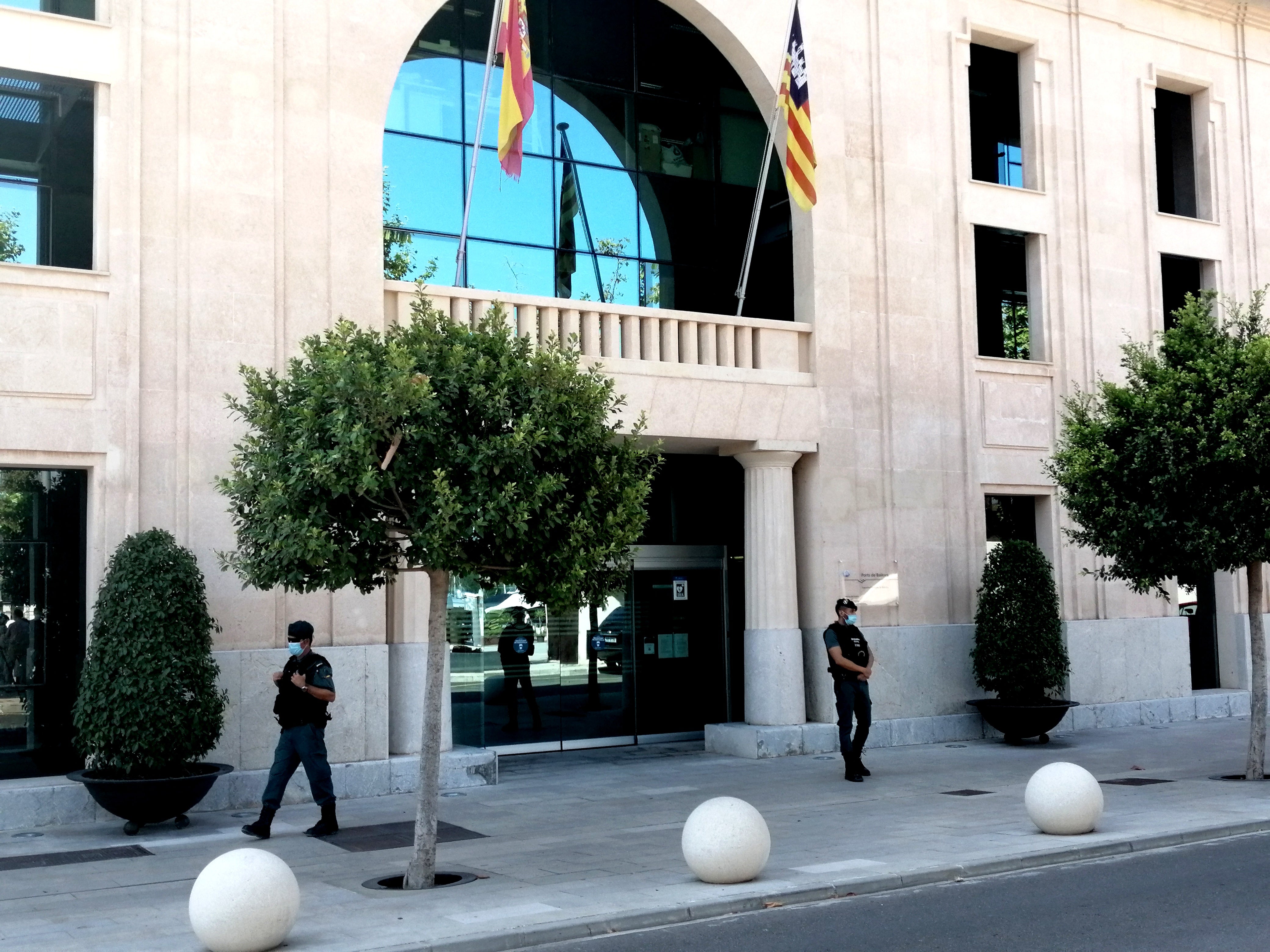 Joan Gual de Torrella pone su cargo a disposición del Govern Joan Gual de Torrella pone su cargo a disposición del Govern