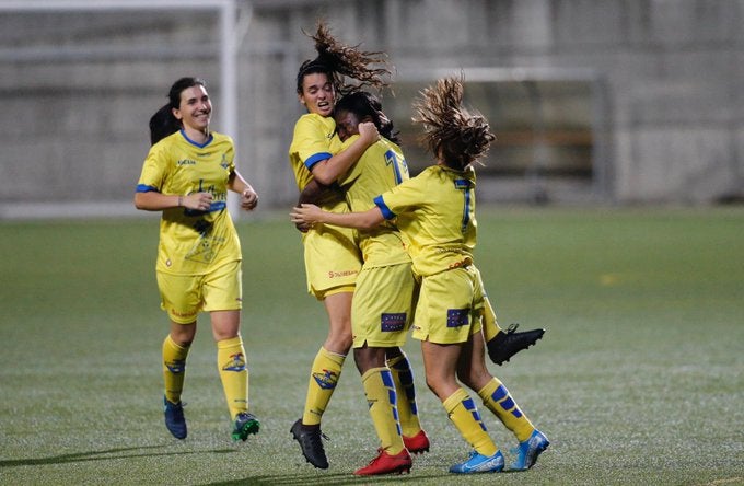 El FF La Solana gana el reto y asciende a la Segunda División femenina El FF La Solana gana el reto y asciende a la Segunda División femenina