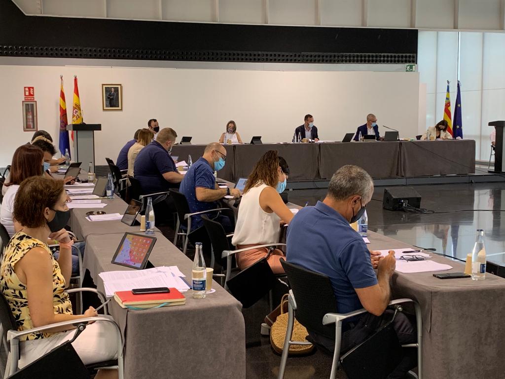 El pleno del Ayuntamiento de Elche reafirma su apoyo al trasvase Tajo-Segura con una declaración institucional El pleno del Ayuntamiento de Elche reafirma su apoyo al trasvase Tajo-Segura con una declaración institucional