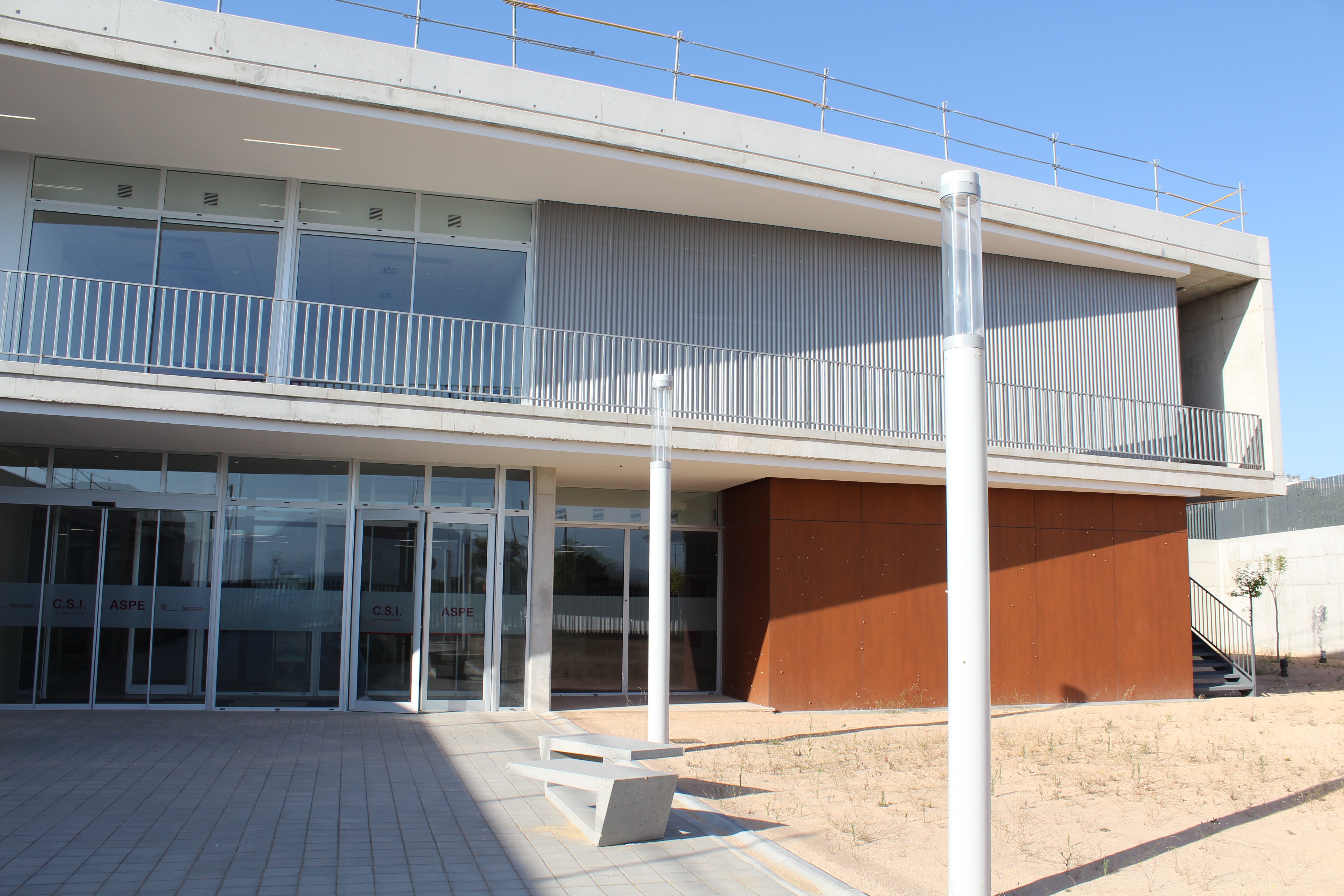 Aspe estrena centro de salud integrado y recibe unas dos mil consultas en su primera semana Aspe estrena centro de salud integrado y recibe unas dos mil consultas en su primera semana