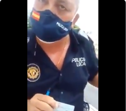 "Habeas corpus": la queja de una mujer sin mascarilla y con un permiso desactualizado a un policía que la identifica "Habeas corpus": la queja de una mujer sin mascarilla y con un permiso desactualizado a un policía que la identifica