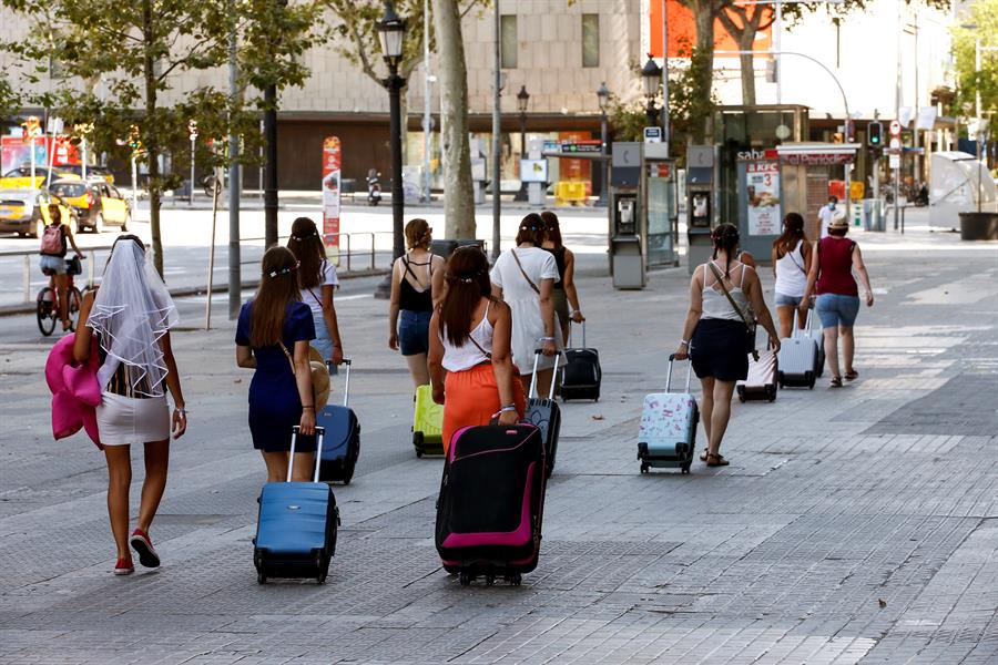 Cataluña notifica 1.444 casos y ningún muerto en las últimas 24 horas Cataluña notifica 1.444 casos y ningún muerto en las últimas 24 horas