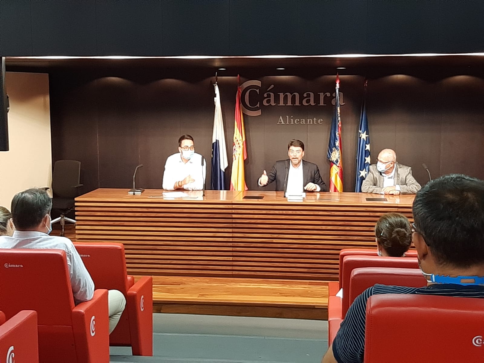 El Ayuntamiento de Alicante ha constituido la comisión técnica para la peatonalización del centro tradicional El Ayuntamiento de Alicante ha constituido la comisión técnica para la peatonalización del centro tradicional