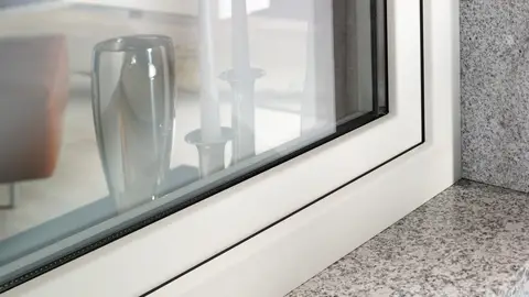Unas ventanas aislantes permite ahorrar en energía Unas ventanas aislantes permite ahorrar en energía