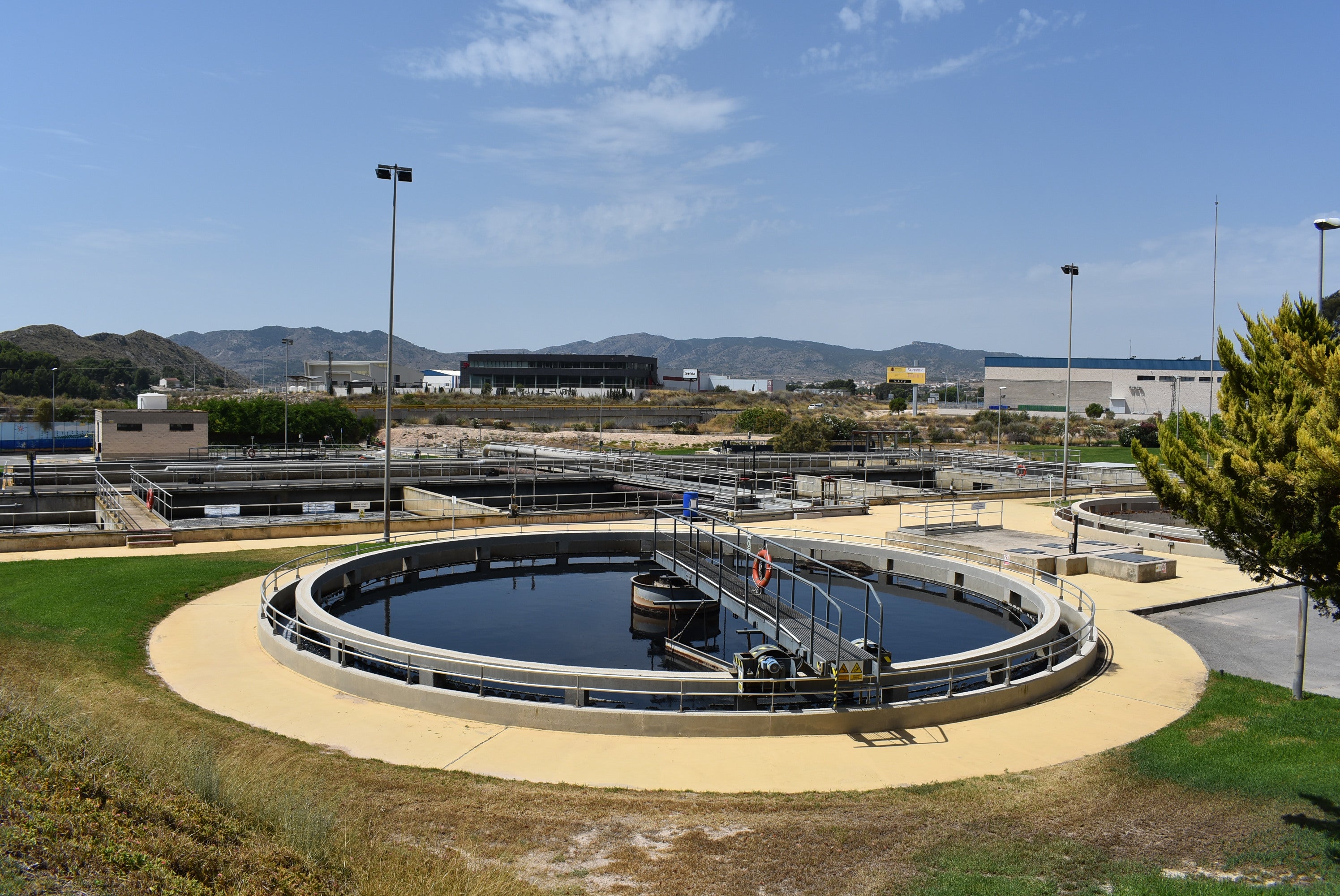 La Mancomunidad del Valle del Vinalopó invierte 118.000 euros en mejorar la depuración de las aguas residuales La Mancomunidad del Valle del Vinalopó invierte 118.000 euros en mejorar la depuración de las aguas residuales